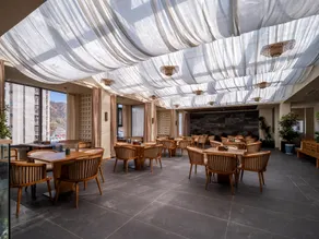 Rezen Hotel Panzhihua - Image 3