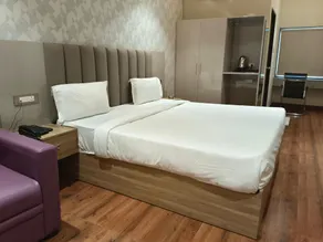 Hotel Sharma Regency - Image 1
