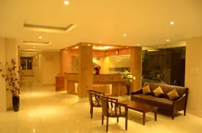 Hotel Sky Lite - Image 2