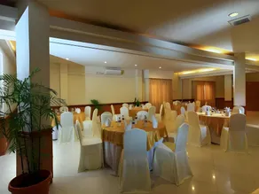 Hotel Palm - Image 4