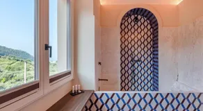 Sorrento-luxury Suites - Image 5