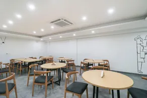 OYO Townhouse 144 Sector 71 Noida - Image 5
