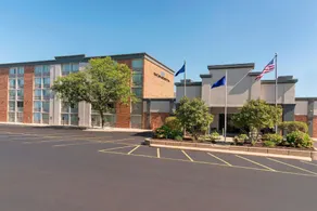 The Center Hotel Grand Rapids Airport - Image 5
