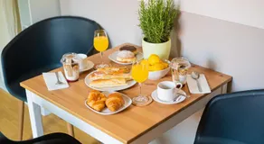 Paon Boutique Apartments - Image 3
