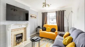 Entire Immaculate 3 Bedrooms House in Blackburn Weekend Away - Image 2