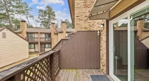Cozy Huntsville Condo - 2BR Near SHSU - Pool - WiFi - Free Parking - Image 4