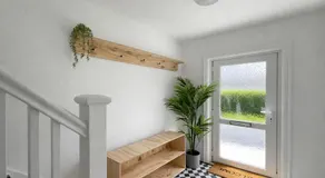 Newport 3 Bed Long Stay Van Parking M4 Access Sleeps 5 - Image 3