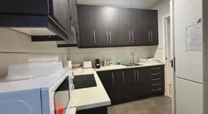Espacioso Apartamento Familiar con terraza en Aranjuez - Confort, Tranquilidad y Netflix Incluido - Image 4