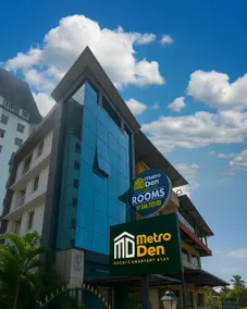 Hotel Metro Den - Image 4
