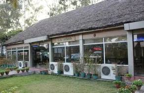 Midway Resort - Image 1