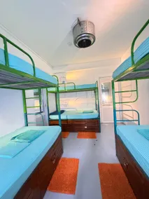Hostel at Galle Face - Image 2