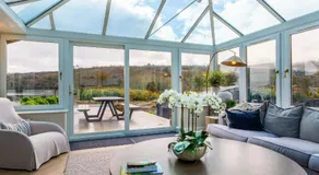 The Shore House - Image 3