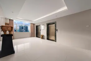 Karst International Hotel (Huanjiang Bridge Branch) - Image 4