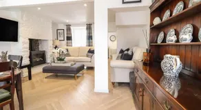 3 Rosemary Lane - Image 2