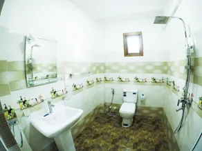 Scenery River Star Hotel - Image 2