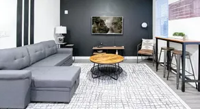The Library - Comfy Studio Gym & Pet Friendly - Image 4