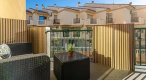 Duplex with Sea Views and Terrace - Image 3
