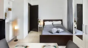 Cozy Bright Studio - Image 2