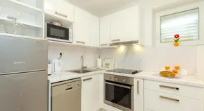 Guest House Steel - Image 5