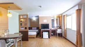 Satit Grand View Hotel - Image 5