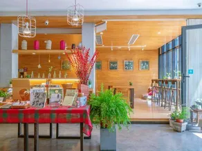 REYI International Youth Hostel - Image 4