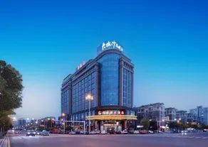 Foresoaring Hotel - Image 2