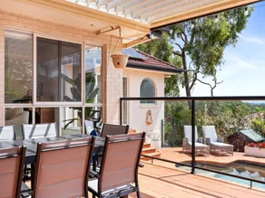 Peaceful Family Home 4-Bed, Pool, Alfresco Dining - Image 5