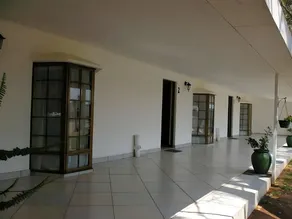 Black Swan Guest House - Image 3