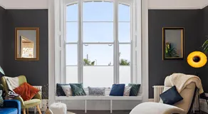 Sea views, Beachbreeze, Pet friendly, Private parking - Image 2