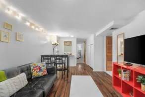 Green Lake Zen Garden Basement - Image 2