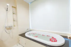 Grand Vista Hotel Chiangrai - Image 4