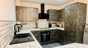 Under New Top Rated Management I Stylish 2BR Apartments I Central Hub I Free Parking I Work Ready Amenities - Image 3