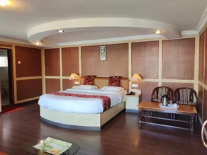 Hotel Alakapuri - Image 5