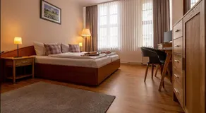 MARKT EINS Gästezimmer - Image 2