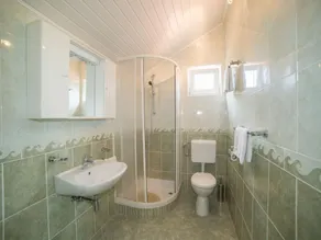 Apartment MG A4 zeleni Supetarska Draga, Island Rab - Image 2