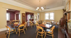 Anchorage Seafront Hotel - Image 2