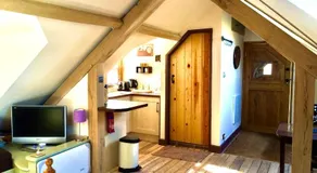 Greencourt Loft - The Cotswold Way, Stroud - Image 2