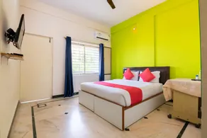 OYO Pk Suites Inn - Image 2