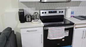 Spacious 2 Bedroom Suite in Gorman, Edmonton, Canada - Image 4