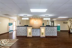 Quality Inn Shawnee - Image 3