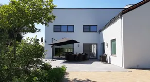 Ruime woning met grote omheinde tuin - Image 5