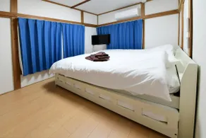 JH Yellow Guest House - Image 2