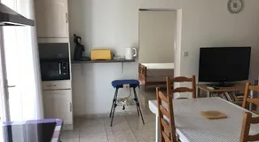 Appartement avec extérieur et parking gratuit - Image 5
