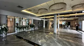 Grand Master Hotel - Image 4