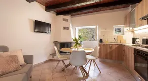 Massaresc Apartment - Image 2