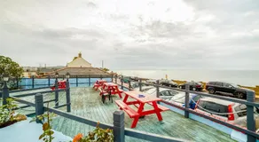 Marina Hotel - Image 2