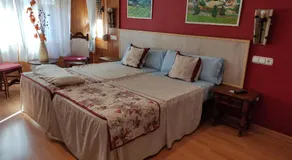 Hostal Escartín - Image 2