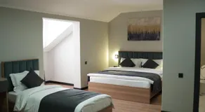 Silver Hotel - Image 2