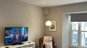 No 12 Bridge Street - Town Centre Apartment - Image 2