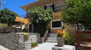 Santa Marina Rooms - Image 3